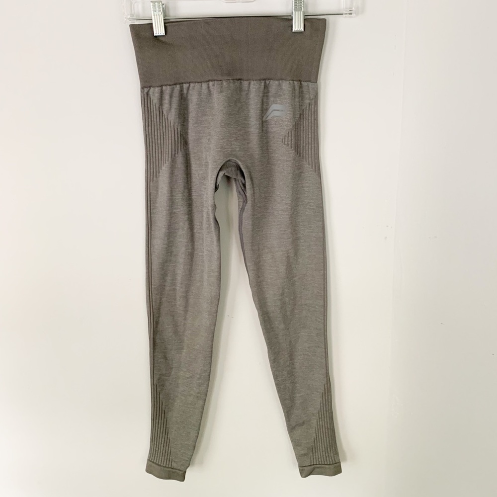 BRAND NEW Pursue fitness leggings